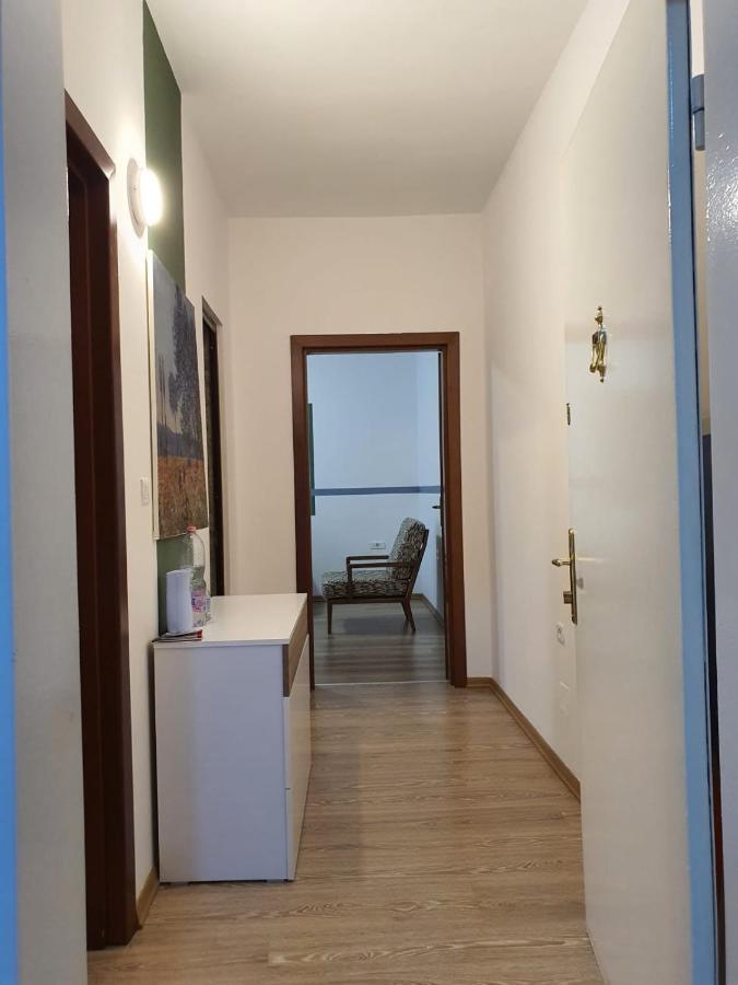 Heris'S Apartment Tirana Buitenkant foto
